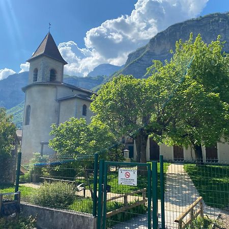 Maison De Village Au Pied De La Montagne Lumbin Экстерьер фото